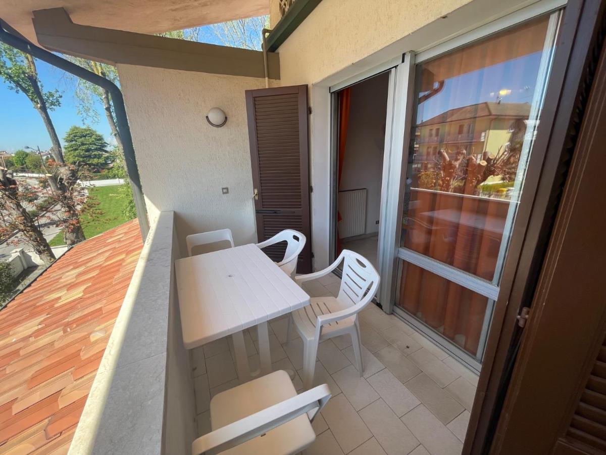 Appartement Vega Bilocale Con Piscina E Terrazza à Caorle Extérieur photo